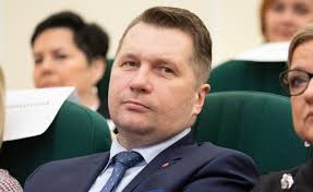 Przemysław czarnek ostatnio pojawił się w programie #jedziemy w tvp info. Czarnek Dotad W Reformie Zbyt Malo Dostrzegalismy Roznic Miedzy Naukami Humanistycznymi I Scislymi Gazetaprawna Pl