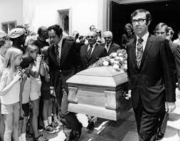 Betty Grable S Funeral July 5 1973 All Saints Episcopal Church In Beverly Hills Ca Calisphere Org In 2020 Church Images Funeral Rite Church Building