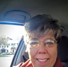 Roseanne Barr Embracing Gray Hair and Aging