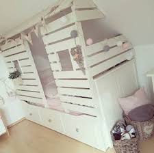 Hausbett Aus Einem Ikea Hemnesbett Childrenroomdecoration Einem Hausbett Hemnesbett Diy Kinderbett Ikea Babybett Kinderbett