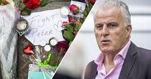 Peter rudolf de vries (born 14 november 1956) is a dutch investigative journalist and crime reporter. Alleged Attack Peter R De Vries Is The Nephew Of The Murder Gang Leader Taghi Peter R De Vries Shot Dead