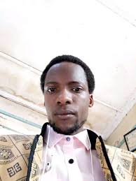 Eldoret: Man Breaks TV Over Raila Hatred Elvis Kipyego a 38-year-old man  caused a drama while watching Raila-Karua Interview when he threw a bottle 