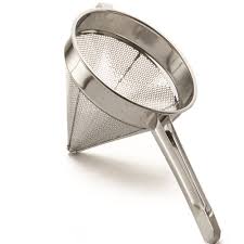 Stainless steel strainers with small and tight weave of sturdy twilled mesh is tough,sealed rim blocks food particles from getting trapped between the mesh and rim. Tablecraft China Cap Fine Mesh Strainer 10 In