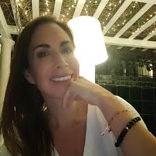 Marta Guzmán updated their cover photo.