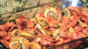 Just add parsley, water, beer, onion, oregano and bay leaves to build your boil. Why You Should Cook Shrimp With The Shells On And A Fingerlickin Good Recipe