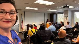 Karen Rust's Instagram, Twitter & Facebook