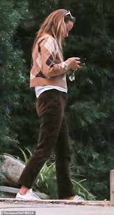 Olivia wilde and harry styles are together, which got me thinking. Harry Styles And Olivia Wilde Thought To Be Dating Newsopener