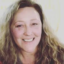 Amanda Warrick's Instagram, Twitter & Facebook