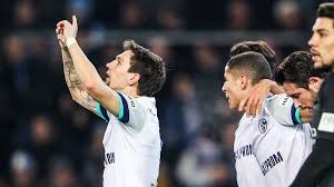 Ein bundesligist hat keine schwächen. Dfb Pokal Kompakt Schalke 04 Feiert Benito Raman Bayer Leverkusen Gewinnt Gegen Den Sc Paderborn Sportbuzzer De