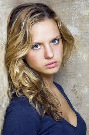 Helena Franklin's Instagram, Twitter & Facebook