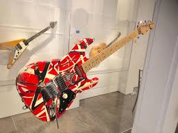 Eddie Van Halen On Twitter My 1978 Touring Rig And Original Frankenstein Guitar Are On Display In New York At The Metropoli Eddie Van Halen Van Halen Halen