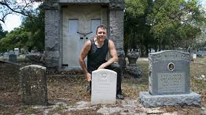 How do you clean headstones? Scrubbing Veterans Headstones Clean Uncovering Heroes Npr