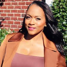 Jennifer Kobus's Instagram, Twitter & Facebook