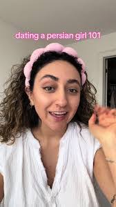 Sara Danker's Instagram, Twitter & Facebook