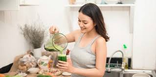 Persiapkan 1 genggam dari bayam. Manfaat Jus Sayuran Untuk Kesehatan Minum Green Smoothies Agar Sehat Theasianparent Indonesia