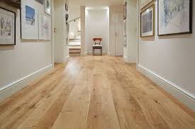 landhausdiele eiche astig geburstet pflegeleicht uv geolt verlegt in gemischten breiten astig breiten eiche geburstet g wide plank plank wood parquet