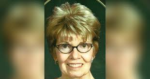 Carol Vanslyke's Instagram, Twitter & Facebook