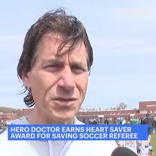 HERO HONORED 👏 Dr. Jonathan Weinstein was honored at Northport High School 