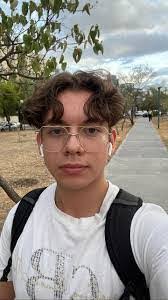 Wade Silva's Instagram, Twitter & Facebook