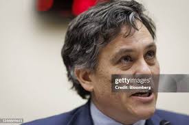 17 Photos & High Res Pictures