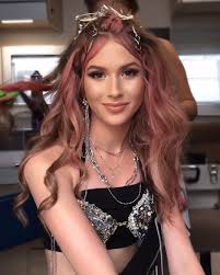 Roksana emilia węgiel also known as roxie, is a polish singer who rose to fame in her native country after winning season one of the polish version of the . Roksana Wegiel Roxie Facebook