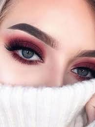 Amazing Winter Eye Shadow Looks You Ll Be Wearing All Season Society19 In 2021 Eyeshadow White Eyeshadow Winter Hair Color Trends