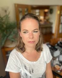 Lucy Wellington's Instagram, Twitter & Facebook