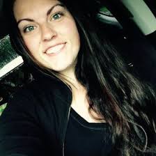 Ashley Riemer's Instagram, Twitter & Facebook