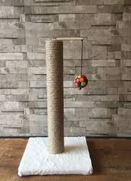 Oyuncakli Kedi Tirmalama Oyuncagi Detayli Bilgi Www Majoris Boutique Kedi Evcil Hayvan Malzemeleri Hayvan Projeleri