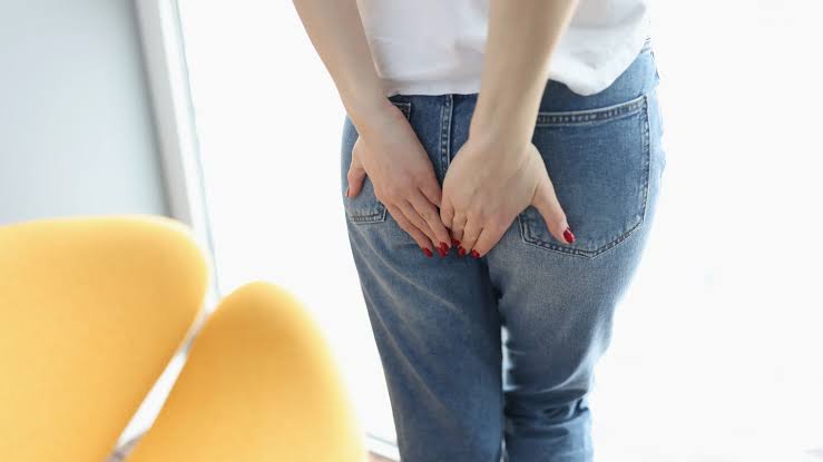 Doctor reveals how to get rid of 'lightning bum' - and when to worry about  it