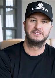 𝗦𝗔𝗬 𝗬𝗘𝗦 𝗜𝗙 𝗬𝗢𝗨 𝗟𝗢𝗩𝗘 Luke Bryan 🎸❤️ This is going to be my  last post