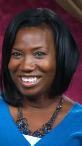 Bride Wants To Look Like A “Barbie Doll” In Her Wedding Dress Say Yes To  The Dress