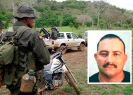 The united states is offering a $5 million reward for information that leads to the capture of otoniel, who is accused of trafficking hundreds of tonnes of cocaine to the north. Otoniel El Terror De Los Policias Que Se Hizo Sentir En Los Desmanes De Buenaventura Las2orillas