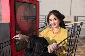 การ ต น หน าหมวย จ ดฟ น สม ย ม 6 ท หลายคนต องห วใจเต นแรง การถ ายภาพบ คคล สาวม ปลาย ผ หญ งน าร ก