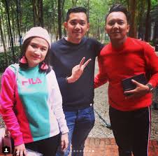 35949 posts 35683 followers 473 followings. My Blog Blog Ku Biodata Artis Selebritis Malaysia Radin Amir Era Fm