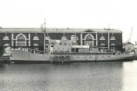 HMS Reclaim - Wikipedia