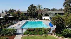 The lamp liter inn is located in san joaquin valley near the giant sequoia national forest. Lamp Liter Inn Pool Pictures Reviews Tripadvisor