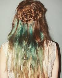 There are endless options for hairstyles for long hair when it comes to prom. 101 Long And Short Prom Hairstyles For This Spring Style Easily