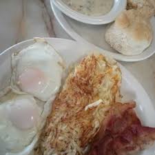 It later appeared in the episode 201 where it was destroyed by barbra streisand. Country Kitchen Lebanon 75 Photos 100 Reviews Breakfast Brunch 3150 State Rte 350 Lebanon Oh Restaurant Reviews Phone Number Menu