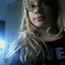 Tabitha Barlow's Instagram, Twitter & Facebook