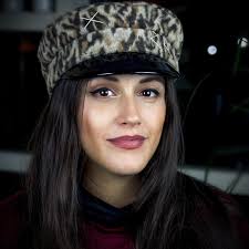 Celine's Salon (@hispiche)