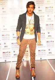 Hrithik Roshan Wiki Age Height Wife Girlfriend Family Biography Wikibio Pyaar hai (2000) for which roshan earned his filmfare awards for best actor and best male debut. hrithik roshan wiki age height wife