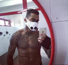 Bütün takım arkadaşlarımı tebrik ediyorum dedi. Altitude Mask Kevin Prince Boateng Has Been Working Hard Facebook