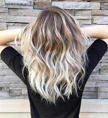 Vanilla Blonde Balayage Color Melt For Wavy Dark Blonde Hair Vanilla Blonde Vanilla Blonde Balayage Hair Color Techniques