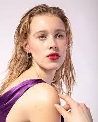 Chris Ellett's Instagram, Twitter & Facebook