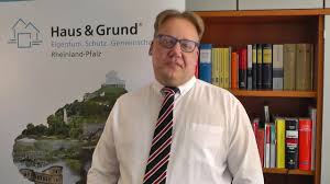 Jetzt ganz einfach und bequem den rollrasen bei rudi online bestellen und nach hause liefern lassen. Haus Grund Tv Haus Grund Rlp