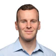 Edward Benford's Instagram, Twitter & Facebook