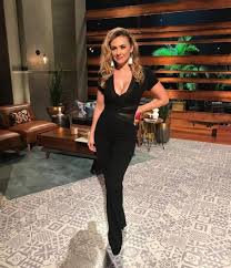 Masterchef latino is an american competitive cooking show produced in spanish, based on the british masterchef series. Masterchef Latino Tv Serie Aracely Arambula Famousfix