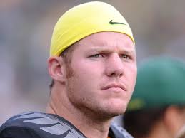 Former Oregon Ducks star Brandon Bair saves man following fiery train crash 