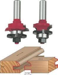 Freud 99 260 1 11 16 Inch Matched Rail And Stile Bit Set Router Bits Amazon Com Router Bit Set Router Woodworking Router Bits